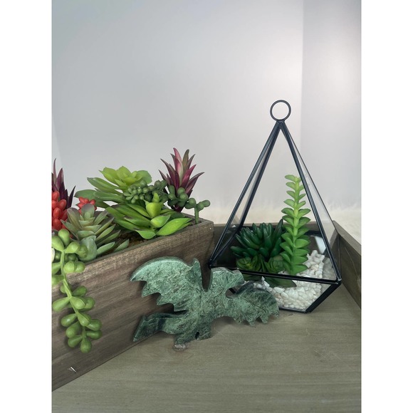 Green Jade Eagle / Hawk Carving Polished Sculpture - Picture 2 of 5